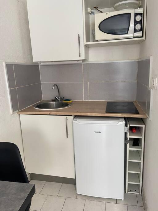 Studio Clim Parking Dhuoda Nîmes Kültér fotó